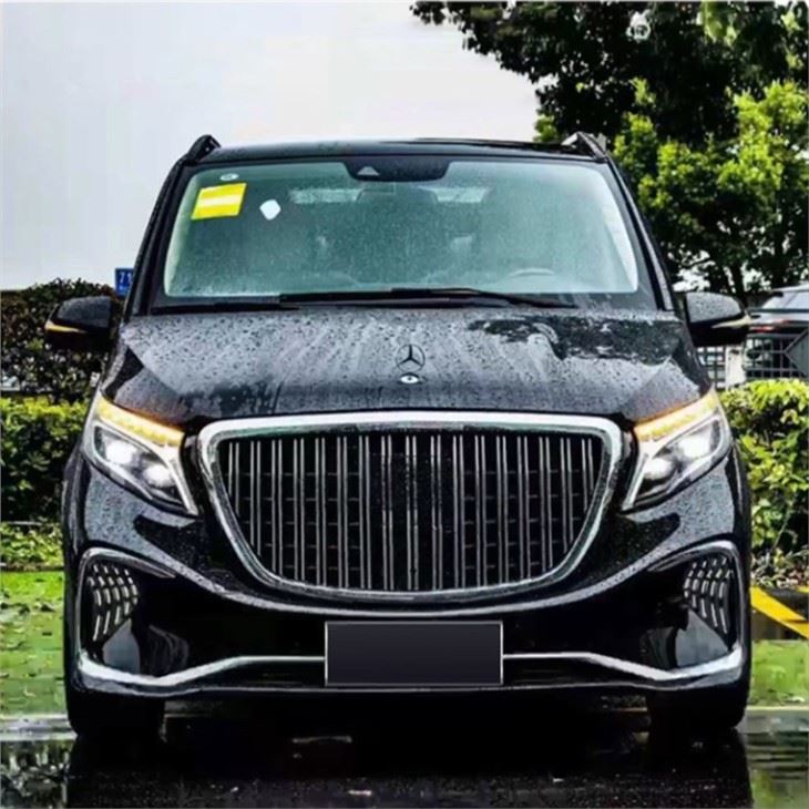 Mercedes-Benz modified with Maybach body kit